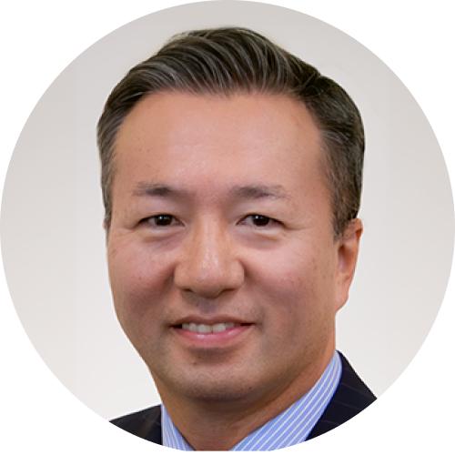 小泊 建二 氏